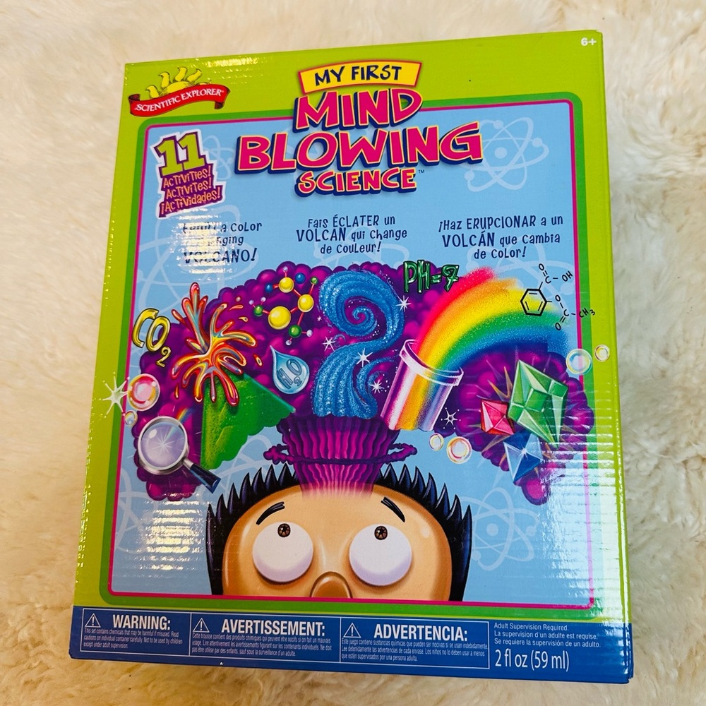 NWT My First Mind Blowing Science Kit with 11 Activities 🧪